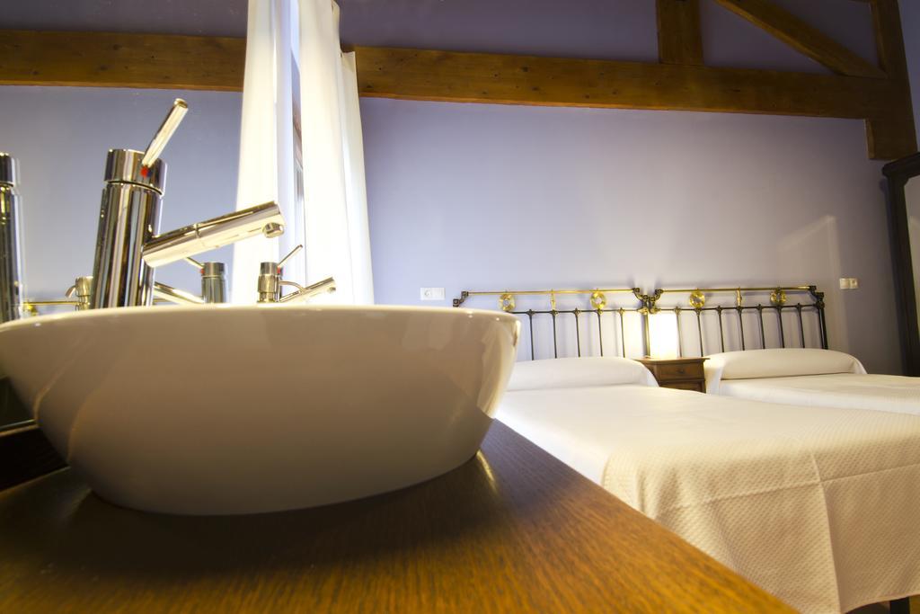 Hotel La Casona De La Mesta à Almajano Chambre photo