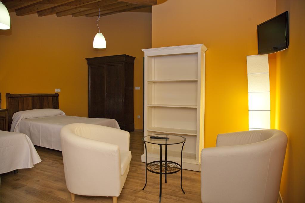 Hotel La Casona De La Mesta à Almajano Chambre photo